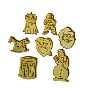 Vintage Stanley Plastic Holiday‎ Cookie Cutters Angel Santa Astronaut Horse Drum